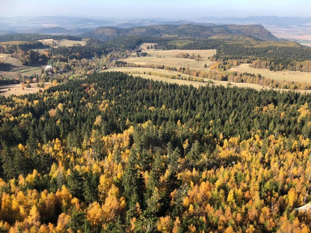 Klimatyczny Dom Kopaczowka Przytulna Miejscowka Z Kominkiem, Sauna I Ogrodem U Podnoza Gor Stolowych 라트코프 외부 사진